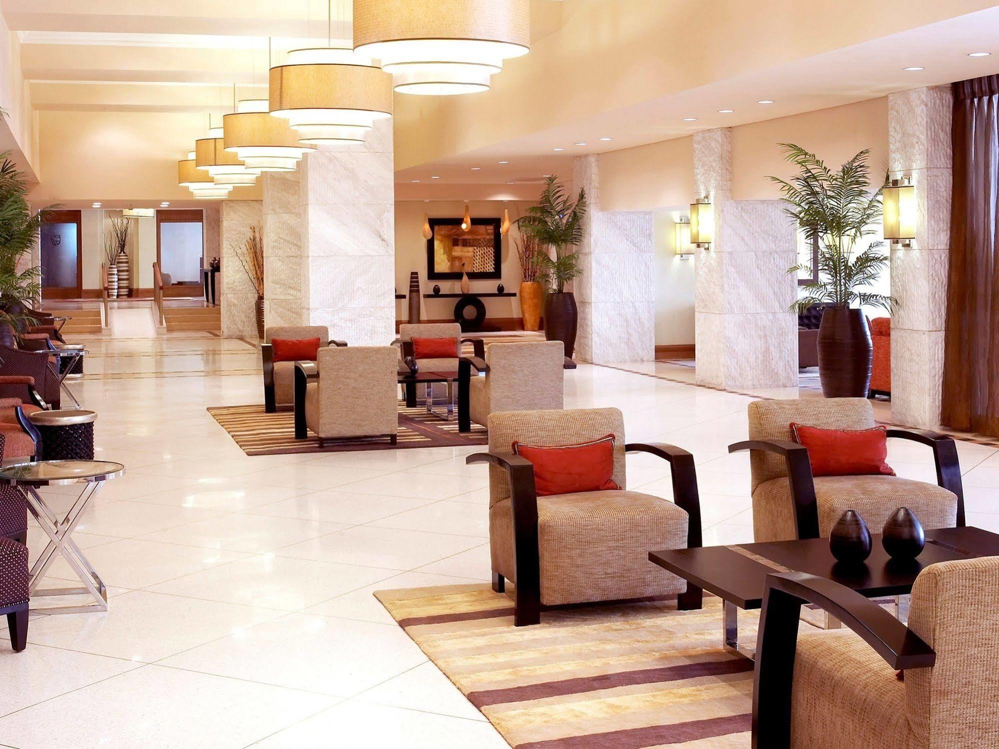 The Federal Palace Hotel And Casino Apese Exterior photo